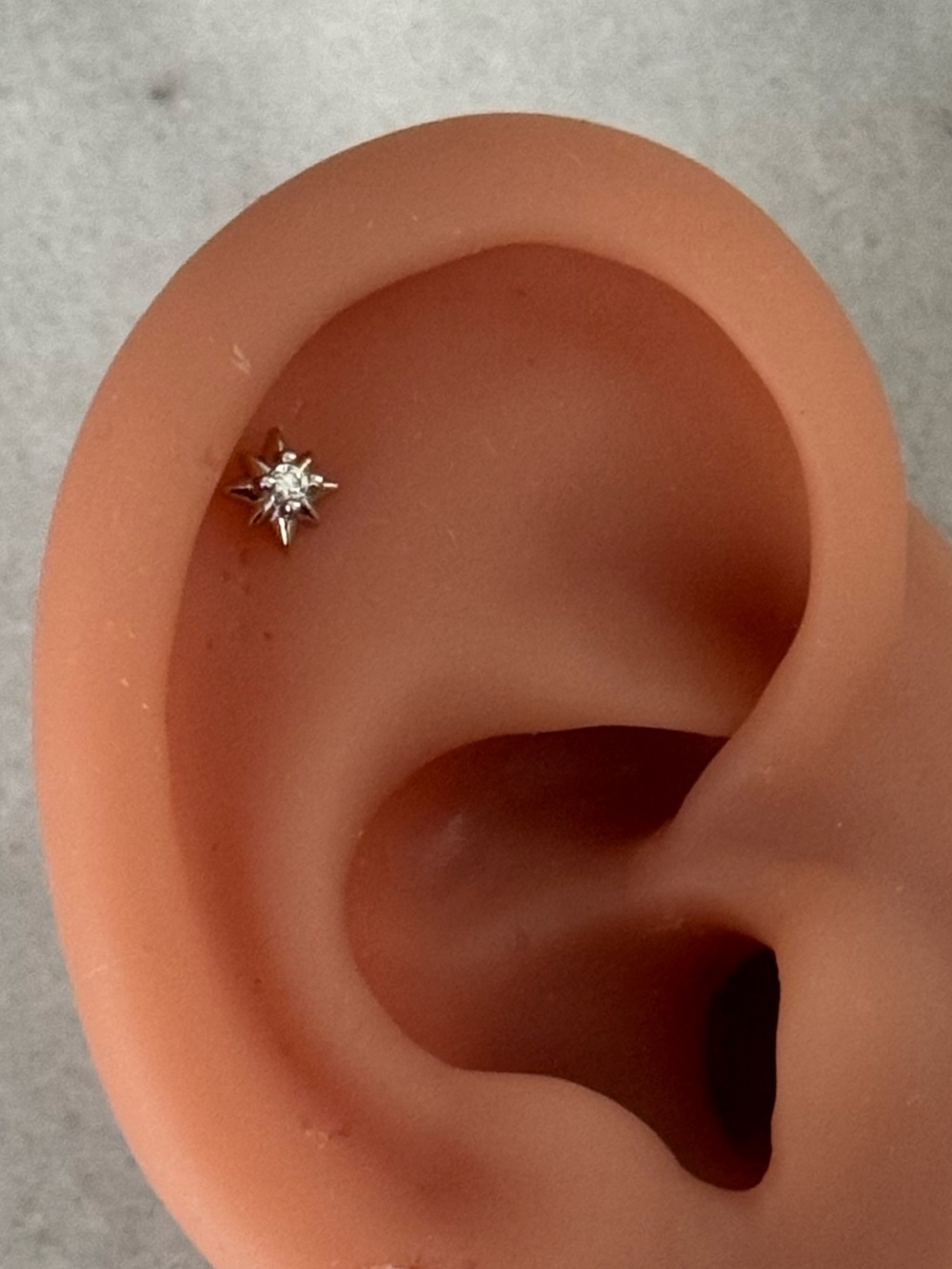 Silver Crystal Star Burst Cartilage Earring 

Brand New